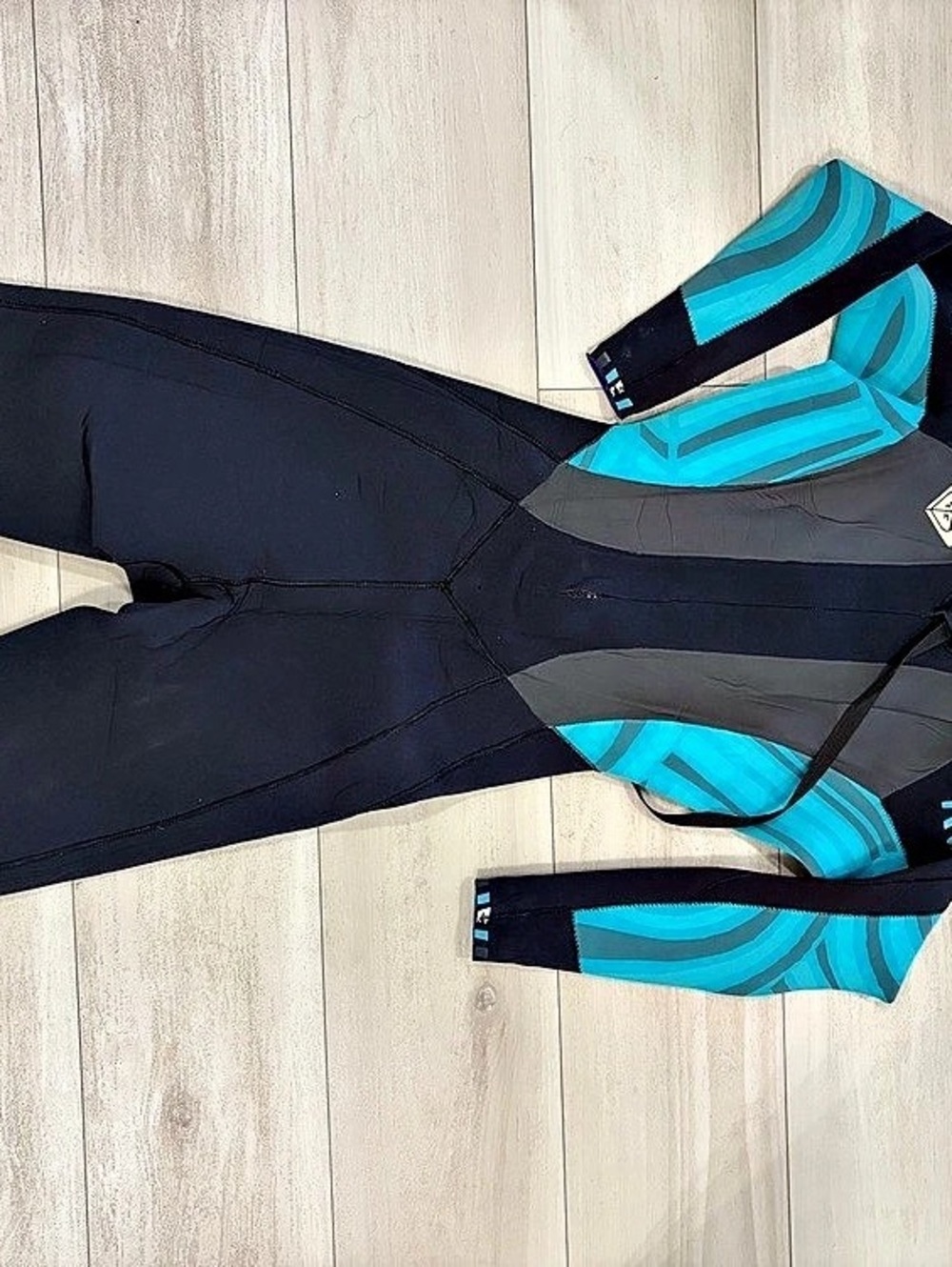 Roxy Syncro 3/2mm Full Wetsuit in Black & Blue